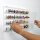 Pr&eacute;sentoir mural en acrylique pour 60 figurines LEGO&reg; (avec fond blanc)