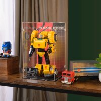 Display acrilico per LEGO&reg; 10338 Transformers: Bumblebee  (con immagine di sfondo e base nera)