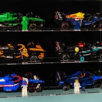 Acryl-Wand-Display f&uuml;r LEGO&reg; f&uuml;r 10 Speed Champions F1 Serie  (Mit schwarzem Hintergrund)