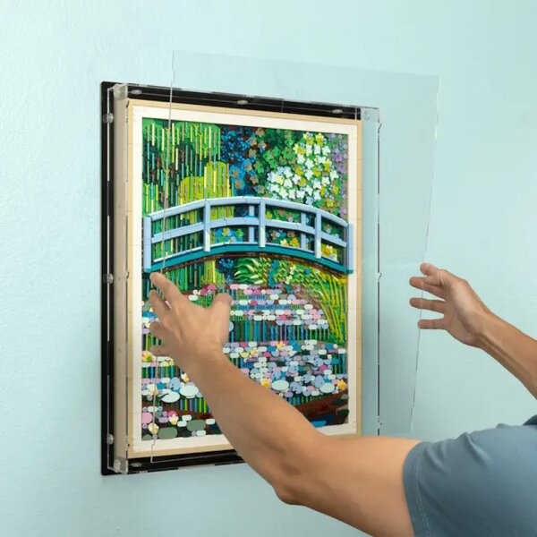 Acrylic wall display for LEGO&reg; 31220 Claude Monet Bridge over a Pond of Water Lilies (with black background)
