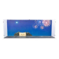 Display in acrilico per LEGO&reg; 43302 Disney - Main Street U.S.A. (con immagine di sfondo e base nera)