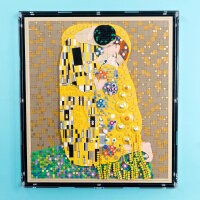 Acryl-Wand-Display f&uuml;r LEGO&reg; 31221 Gustav Klimt - Der Kuss (Mit schwarzem Hintergrund)