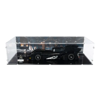 Pr&eacute;sentoir en acrylique XL pour LEGO&reg; 76355 La Batmobile de Batman, le d&eacute;fi (Avec image de fond et base noire)
